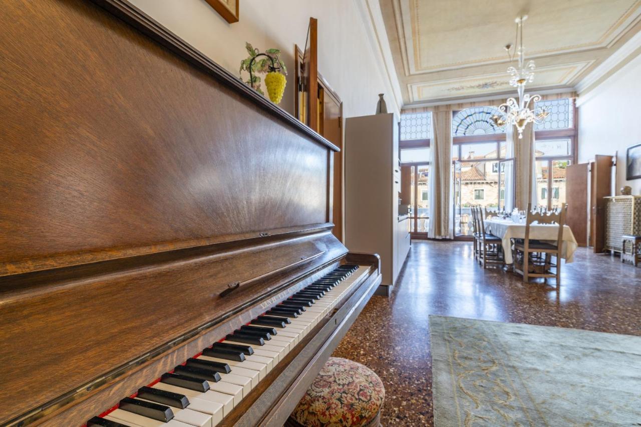 Ca' Magia - Rialto Exclusive Residence By Wonderful Italy เวนิส ภายนอก รูปภาพ