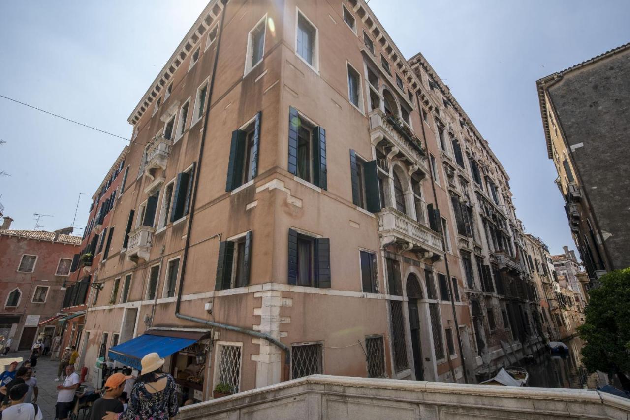 Ca' Magia - Rialto Exclusive Residence By Wonderful Italy เวนิส ภายนอก รูปภาพ